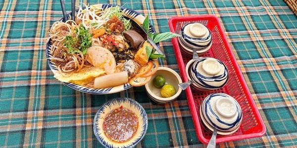 Bún Riêu - Mì Trộn Phương Ú