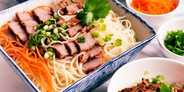 Bún Thịt Nướng, Bánh Mì Chảo & Mì Trộn Quán Quân