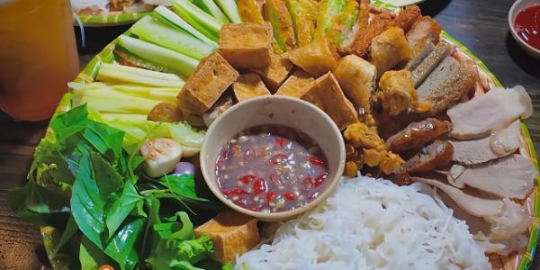 Bún Đậu Hokkaido - Bún Đậu Mắm Tôm & Mắm Chua Thịt Luộc - Hàm Nghi