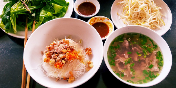Vang Phở Khô Gia Lai