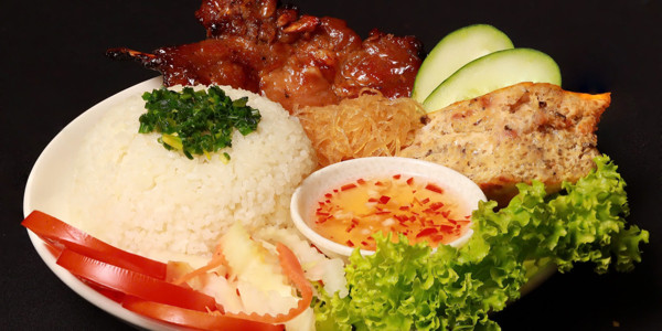 Cơm Ông Mập - Cơm Tấm - 483 Trần Hưng Đạo