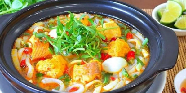 Bánh Canh Cá Lóc Bà Quàng