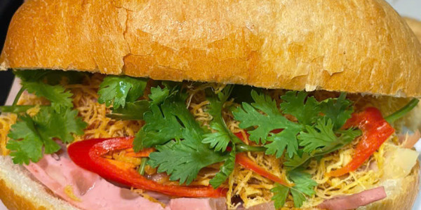 Bánh Mì Tỵ Cần Thơ - 55 Trần Văn Hoài