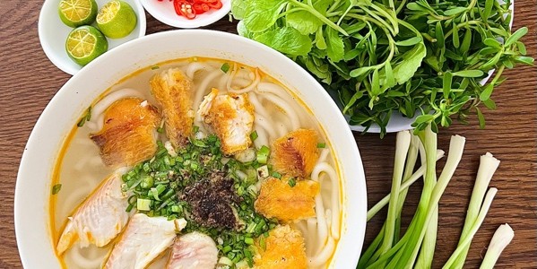 Bánh Canh Cá Lóc - Hoàng Thy