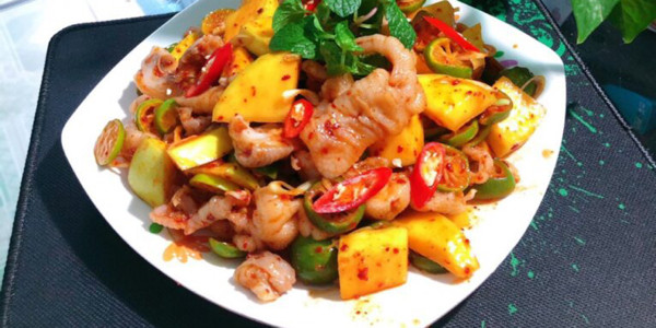 Cháo Bà Phượng - Súp Gà Đặc Biệt & Chân Gà Sốt Thái Sả Tắc