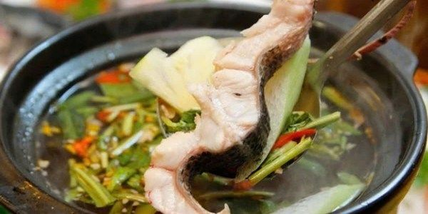 Lẩu Cá Chua Cay - Mai Phạm