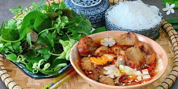 Bún Chả Việt - Hồ Hoa - 52 Ung Văn Khiêm