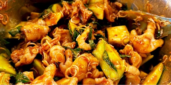 Tiệm Chân Gà Bé Tiên