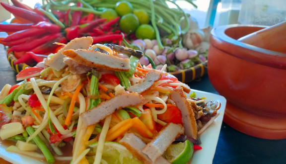 FATADA - Somtum Thái - Cách Mạng Tháng 8