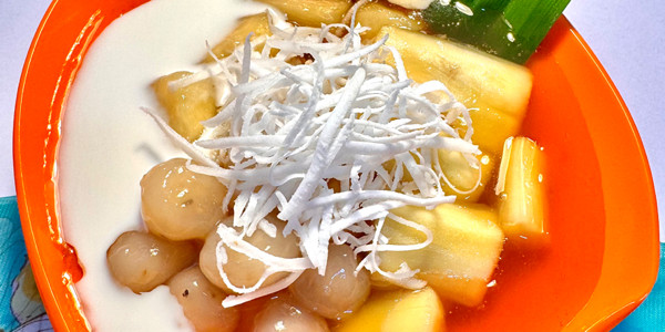 Bếp Ăn Quỳnh Nhi - Chè Sắn & Bánh Gối - Ngõ Gốc Đề