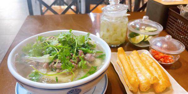 Phở Bò Cồ Long - Phở Bò & Cơm Rang - 420 Kim Giang