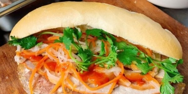 Bánh Mì Pate Full Topping - Bánh Bao Tươi Nhà Làm - Thành Công