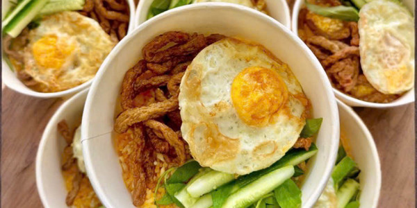 Bánh Mì Má Hải - Cơm Rang & Cá Viên Chiên - Làng Tăng Phú