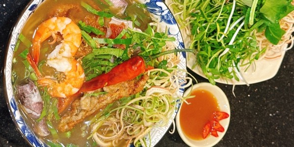 65 Quán - Bún Mắm Miền Tây - Điện Biên Phủ