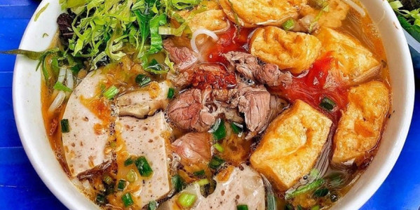 Chị Hạnh - Bún Dọc Mùng, Bánh Đa Cua & Bún Miến Trộn - Bùi Xương Trạch