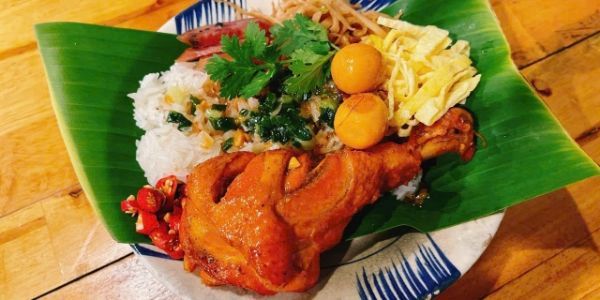 Anh Đầu Đinh - Xôi Gà & Bánh Mì Chảo Mỹ Tho