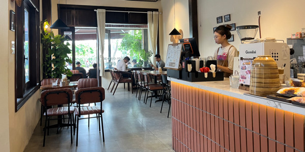 Đang Cà Phê - 45 Hải Đông