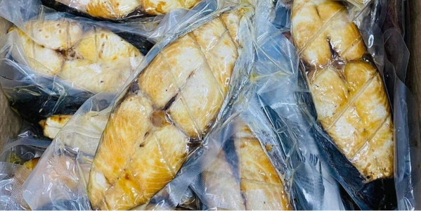 Hải Sản Xứ Nghệ Mẹ Bốp - Hồng Hà