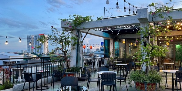 Lala Coffee & Tea - Tam Trinh