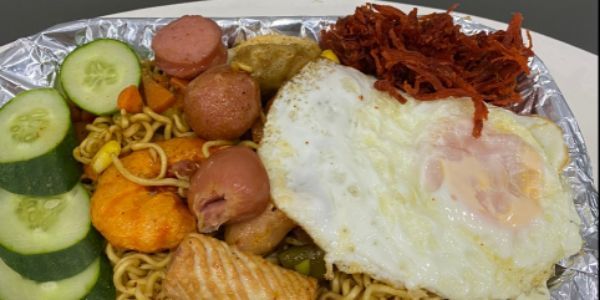 Báo Food - Mỳ Trộn Indomie & Đồ Ăn Vặt - Hoàng Hoa Thám