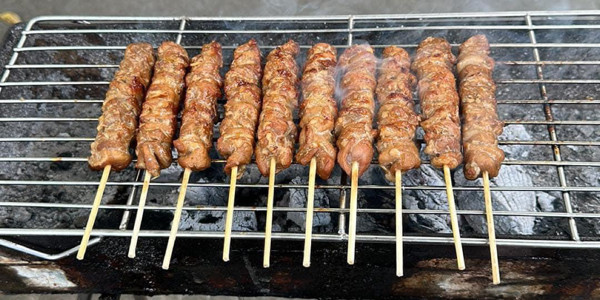 Bánh Mì Thịt Xiên Nướng - Phươngg Hoaa