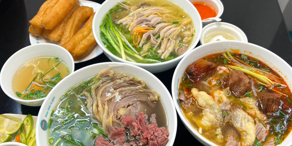 Phở Xanh - Lê Văn Thiêm