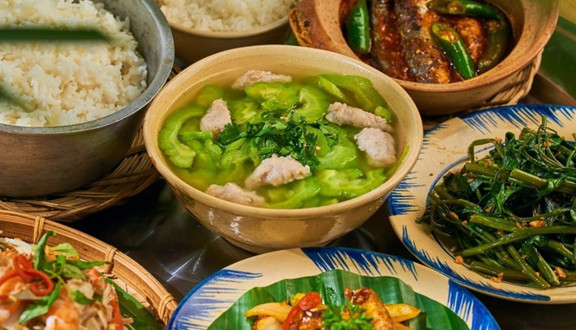 Cơm 38 - Cơm Phần - Hẻm 38/4B Đường 3 Tháng 2