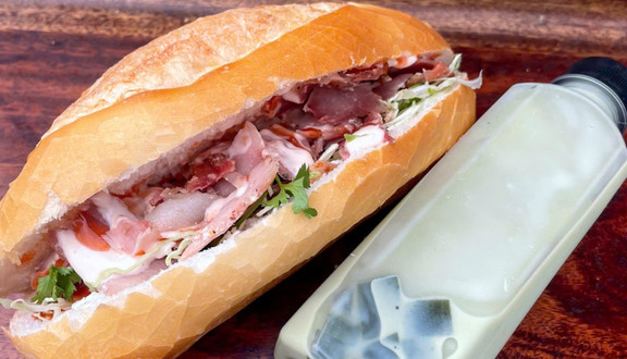 Bánh Mì Thịt Toàn Lộc