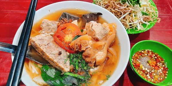 Bún Riêu Hẻm