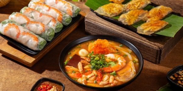 Bánh Canh Ghẹ Út Còi