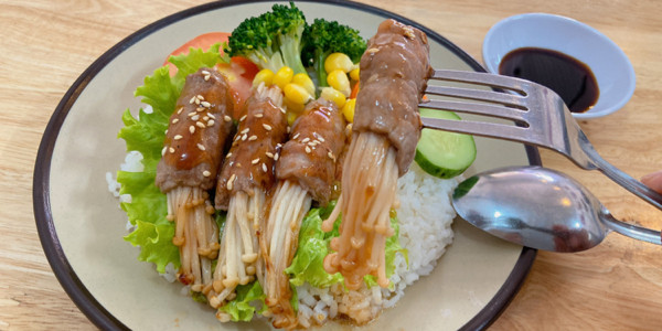 Tiệm Cơm Bento Tỏi Mây - Cách Mạng Tháng 8