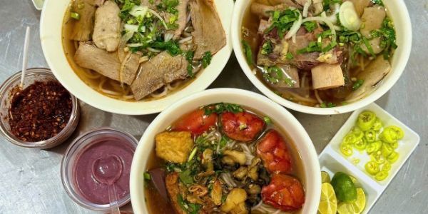 Chú Ba - Bún Bò Huế, Sườn Sụn Bò & Bún Riêu Cua Ốc