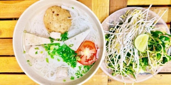 Ngon Ninh Hoà - Nem Nướng, Bún Cá & Rau Câu Dừa - Mai Xuân Thưởng