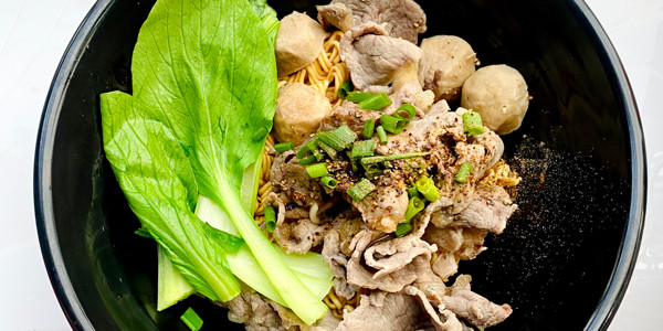 Mì Bò Nhất Hạng - Nguyễn Việt Hồng