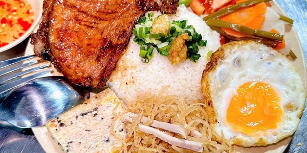 CƠM TẤM VÂN - 941 PHẠM THẾ HIỂN