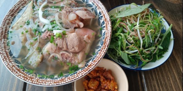 O Thùy - Bún Bò Huế Hương Vị Xưa