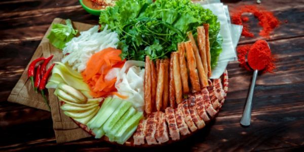 Nem Nướng Nha Trang - O Liên