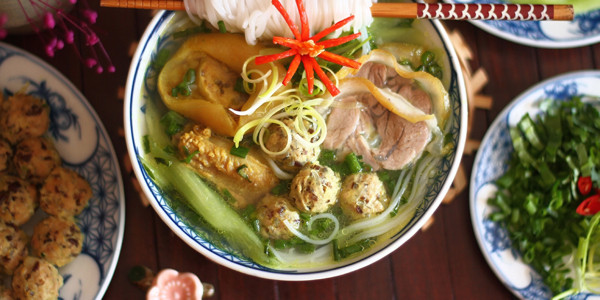 Bún Mọc Dọc Mùng Phú Gia