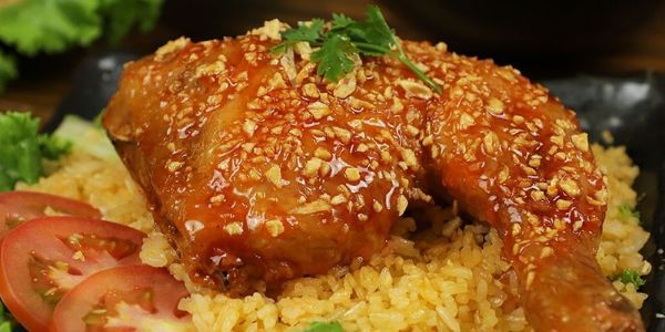 Cơm Gà Xối Mỡ & Mì Trộn 16 - Cơm Lá Dứa & Mì Trộn Tép Mỡ - 16 Nguyễn Văn Vịnh