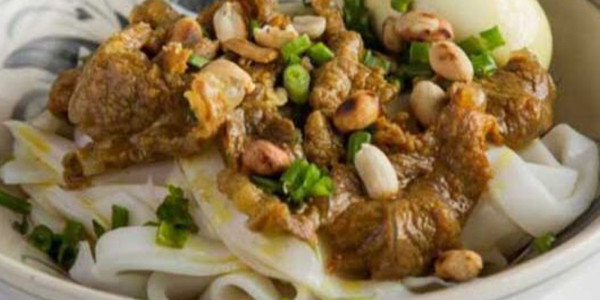 Mì Quảng Trộn, Phở Trộn & Trà Sữa - Hoàng Bá Bích