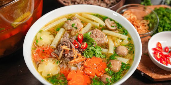 Hoành Thánh Lá - A Día