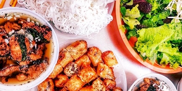 Bún Chả Hà Nội & Bánh Cuốn Bắc - 176 Trương Công Định