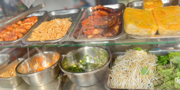 Cơm Tấm & Bún Thịt Nướng 148B