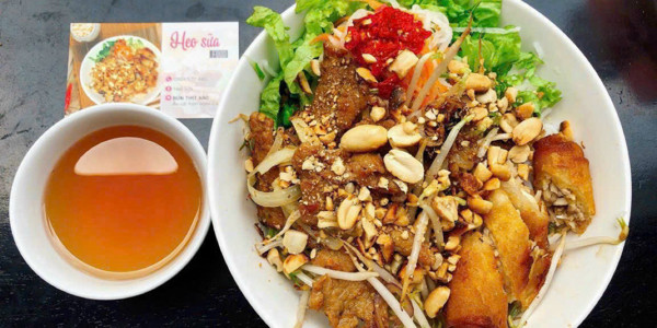 Bún Thịt Xào - Mĩ Mĩ Nè - Chung Cư Nguyễn Thiện Thuật