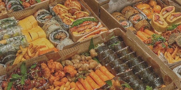 Ăn Vặt Yumi - Mì Cay, Mì Gói Trộn & Bánh Tráng Cuốn