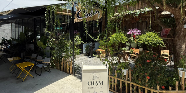 Chạm Coffee & Tea - 39A Phạm Văn Bạch