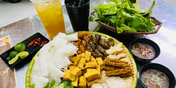 Bếp Nhà Ỉn - Bún Đậu & Đồ Ăn Vặt - Đằng Hải