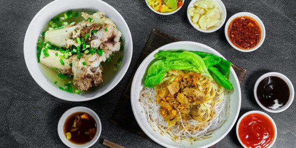 Phở Hủ Tiếu Mì - A Tú