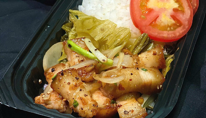 Cô Quyên - Bún Cá Long Xuyên