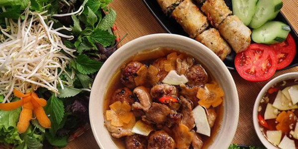 Bún Đậu Mắm Tôm & Bún Chả Sạch Hà Thành - Hoàng Bá Bích